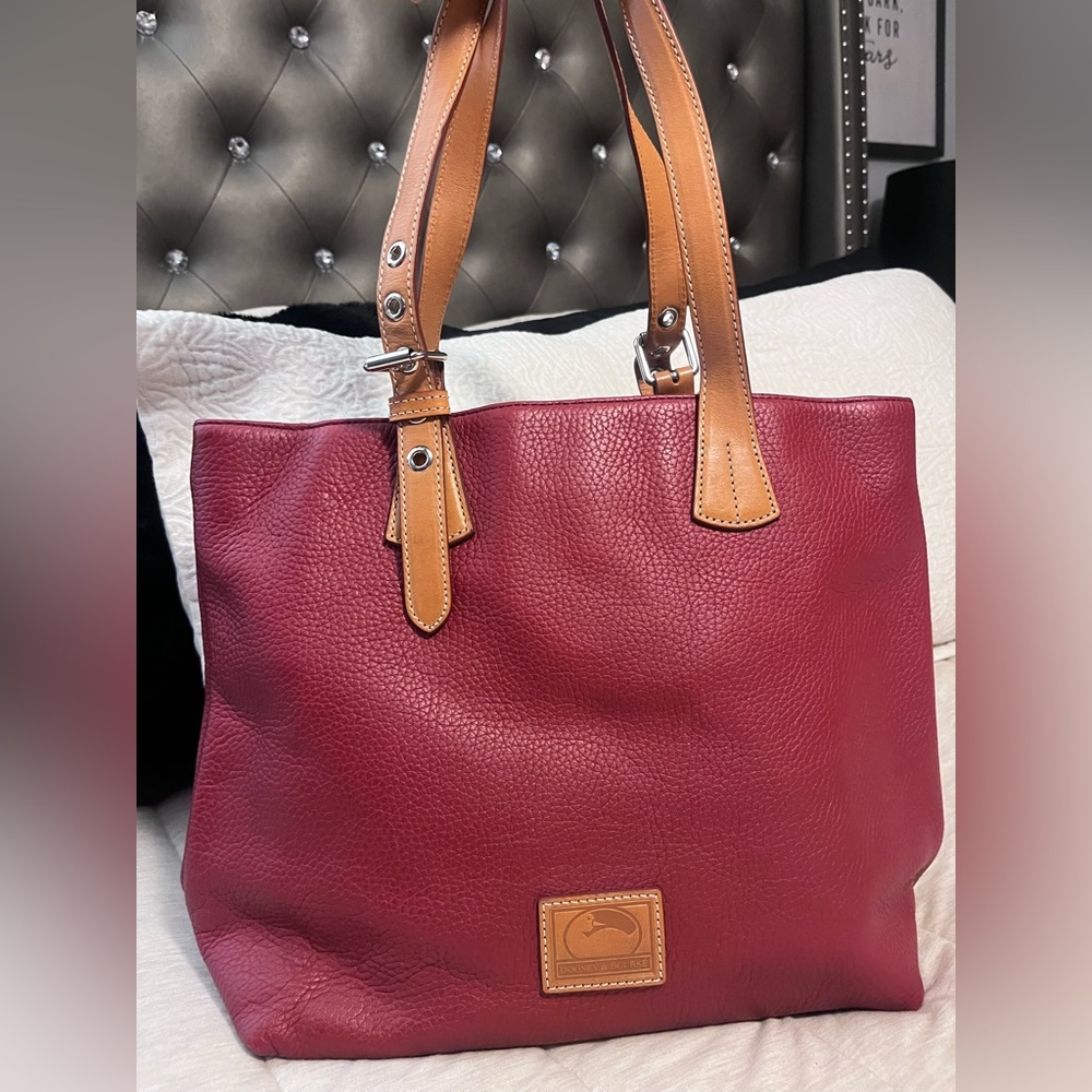 Dooney and Bourke shoulder bag